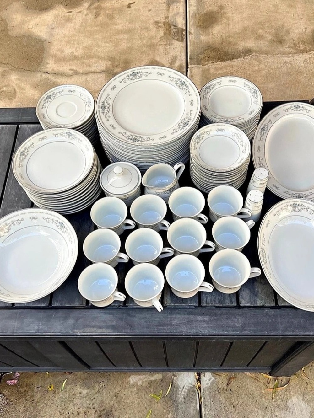 Diane by Fine China of Japan 11 Place Setting (85PC Vintage Platinum Trimmed